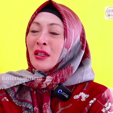 Tangis Angelina Sondakh Saat Bertemu Nurul Qomar bak Beri Isyarat
