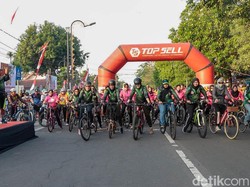 Ribuan Goweser Ramaikan Fun Bike Sambut HUT Bhayangkara di Jombang