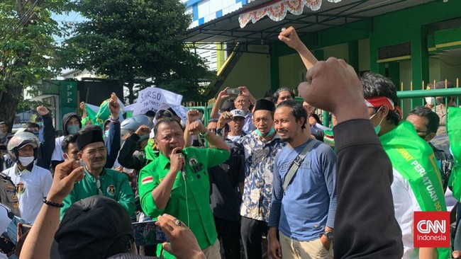 PPP menyatakan massa yang berdemo mendesak Suharso Monoarfa mundur dari ketum sudah menyerang pribadi dan tidak beretika.
