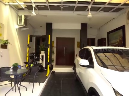 7 Potret Rumah Mewah Minimalis Kiki Fatmala, Didesain Tanpa Sekat agar Terlihat Luas