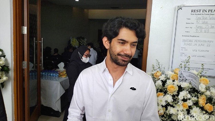 reza rahadian reza rahadian
