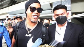 5 Kontroversi Ronaldinho
