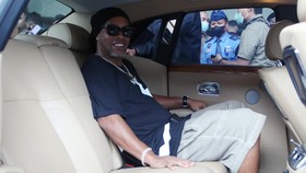 Reaksi Netizen Usai Raffi Ahmad Jemput Ronaldinho Pakai Rolls Royce