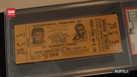VIDEO: Lelang Jubah Latihan Mohammad Ali Tahun 1970. Tertarik Ikut?