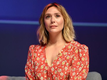 Elizabeth Olsen Diam-diam Sudah Menikah Sebelum Pandemi COVID-19