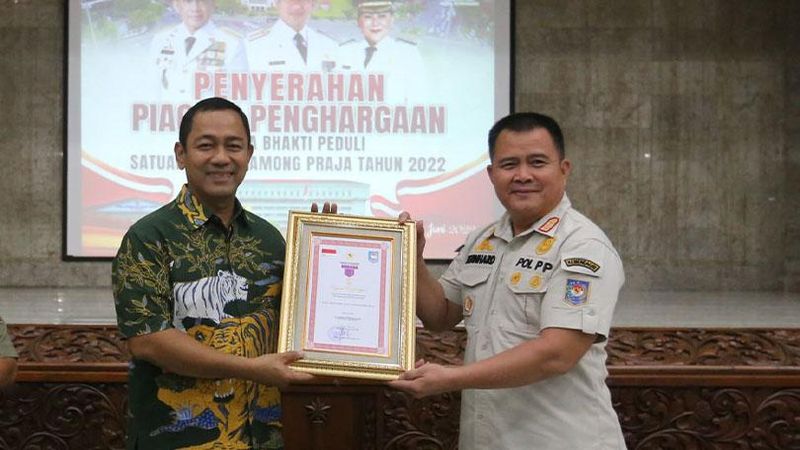 Perhatian publik pada perkembangan Indonesia dewasa ini tak lagi hanya tertuju pada ibu kota saja.