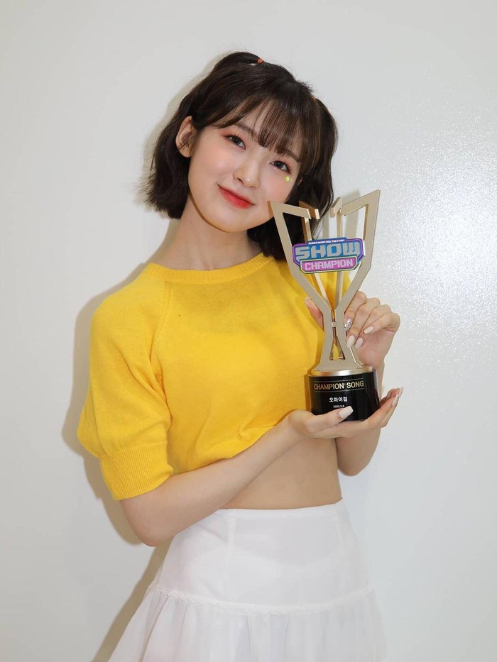 Arin memulai debut sebagai maknae dari girl group OH My Girl pada 21 April 2015./Foto: instagram.com/ye._.vely618