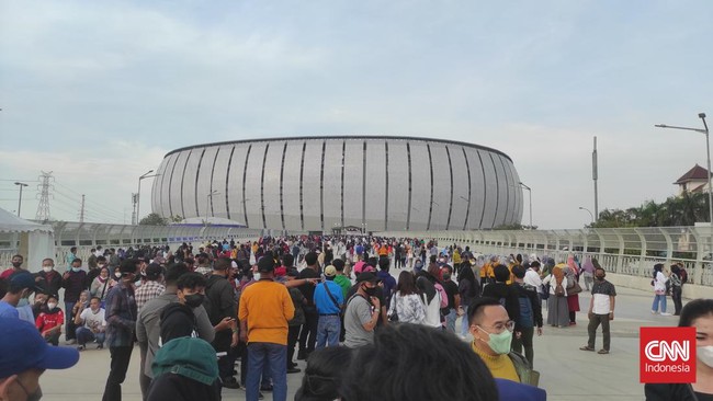 Penutupan tiga ruas jalan saat Grand Launching Jakarta International Stadium (JIS) dilakukan pukul 14.00-21.00 WIB, Minggu (24/7).