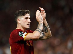 Milan Mundur dari Perburuan Zaniolo