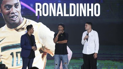 img-title Arema Lawan Ronaldinho: Agendanya Bersenang-senang