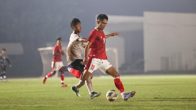 Pelatih Timnas Indonesia Shin Tae Yong memuji dan mengkritik timnas U-19 usai ditahan Persija Jakarta.