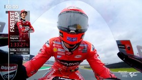 VIDEO: Bagnaia Tercepat, dengan Mudah Salip KTM