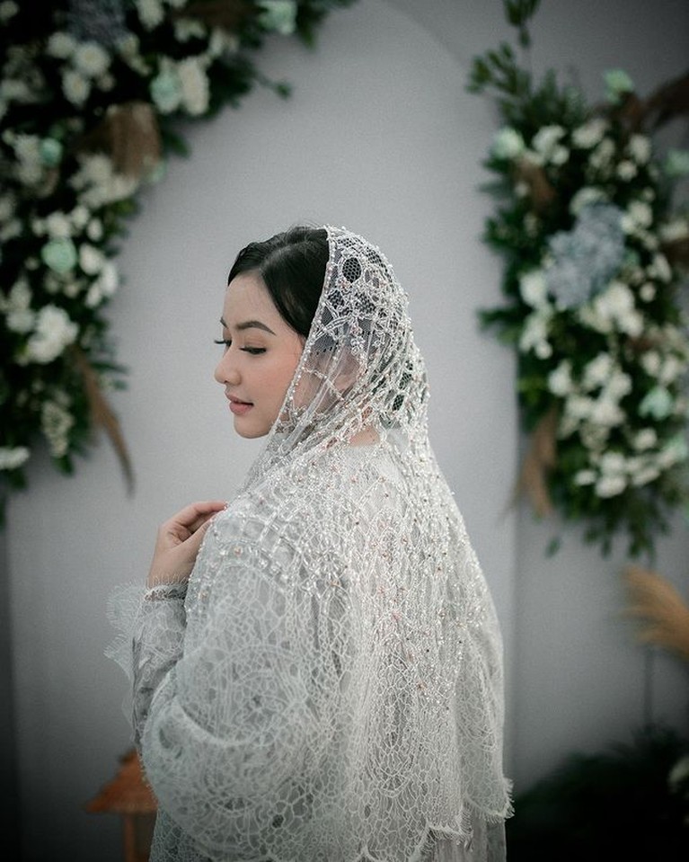Adinda Azani Adinda Azani