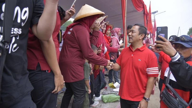 Menyambut perayaan bulan Bung Karno, PDI Perjuangan menggelar Festival Makanan Nusantara digelar di Pantai Mangunharjo