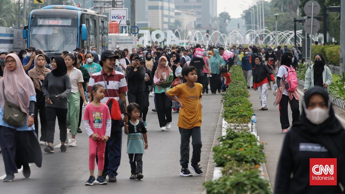 FOTO: CFD di Jakarta Saat Kasus Covid-19 Kembali Naik