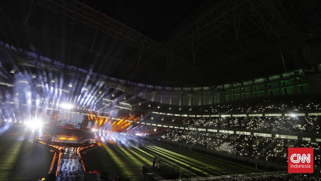 Gubernur DKI Jakarta Anies Baswedan menyebut Jakarta International Stadium (JIS) adalah mahakarya yang dibangun sepenuhnya oleh warga Indonesia.