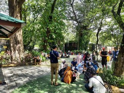 Libur Sekolah, Kebun Binatang Surabaya Dipadati Wisatawan