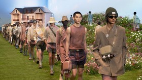 Kim Jones dan Romantisme Busana Pria di Dior Men
