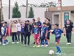 Nasihat Ronaldinho ke Para Pesepakbola Cilik: Bangun Chemistry