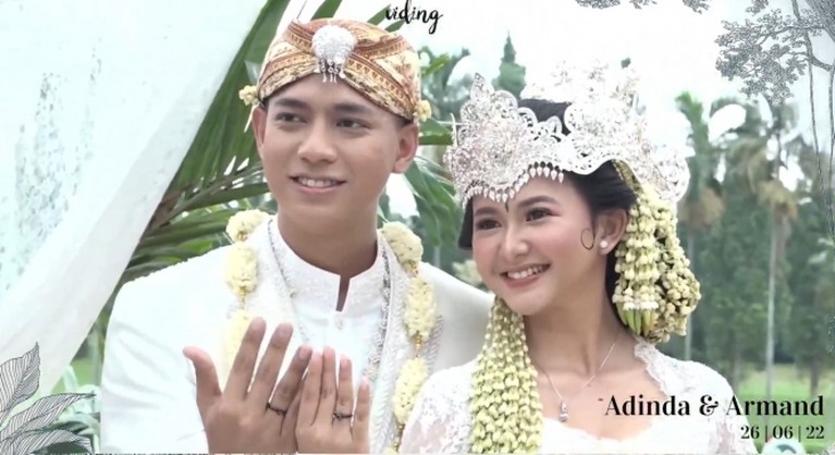 Adinda Azani Adinda Azani