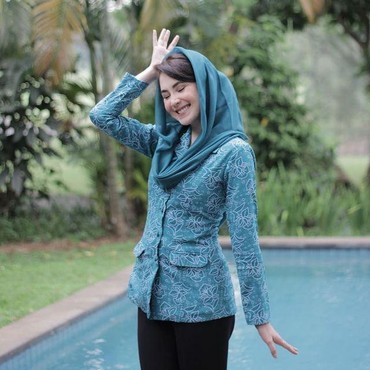 Viral Arumi Bachsin Tolak Salaman, Netizen Ungkit Skandal dengan Miller Khan