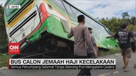 VIDEO: Bus Calon Jemaah Haji Kecelakaan