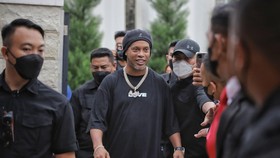 Ronaldinho Ungkap Best 11 Liga Champions: Messi Masuk, CR7 Tak Ada