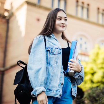 Ingin Kuliah Gratis di Luar Negeri? Ini 5 Negara yang Paling Banyak Memberikan Beasiswa Bagi Pelajar Indonesia