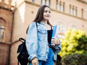 Ingin Kuliah Gratis di Luar Negeri? Ini 5 Negara yang Paling Banyak Memberikan Beasiswa Bagi Pelajar Indonesia