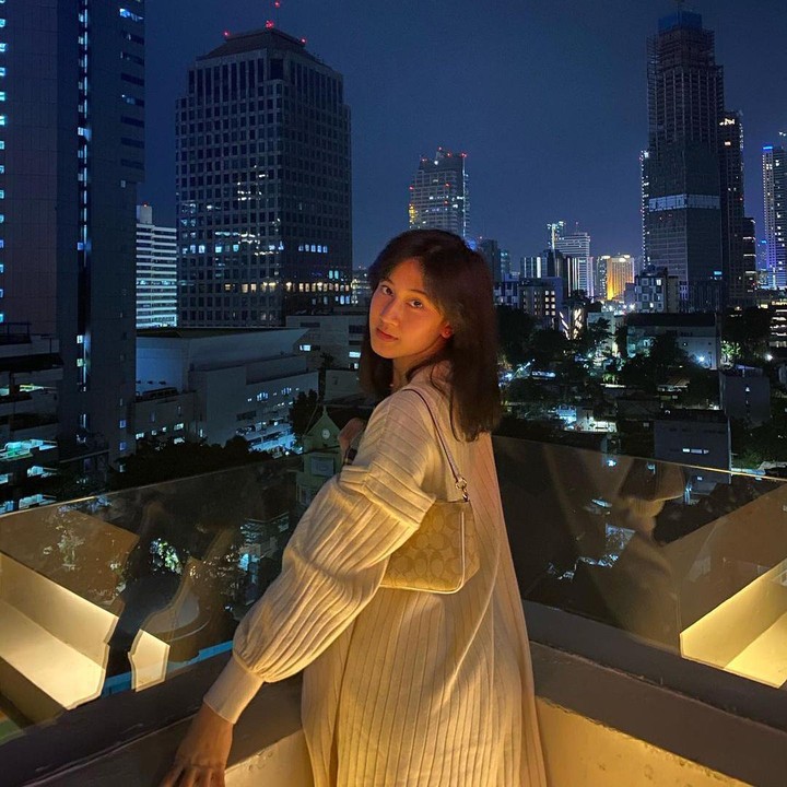 <p>Lagu tersebut digemari publik. Bahkan video klipnya di YouTube ditonton puluhan juta kali. Namun di balik itu, Keisya Levronka justru menjadi perbincangan. (Foto: Instagram @keisyalevronka)<br /><br /><br /></p>