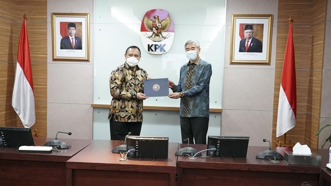 Aset tersebut diserahkan oleh Kedutaan Besar AS untuk Indonesia di Gedung Merah Putih KPK, Senin (27/6).