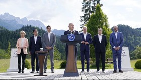 G7 Bertekad Himpun Rp8.879 T untuk Lawan 'Jeratan Utang' China