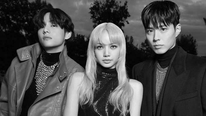 Lisa BLACKPINK, V BTS, Park Bo Gum di fashion show Celine, Paris, Prancis.