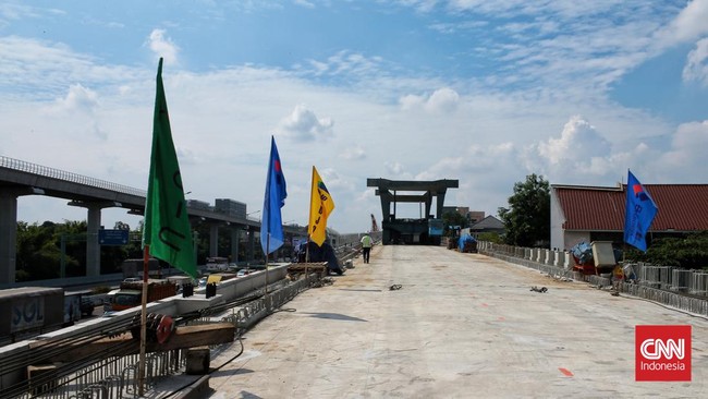 Presiden China Xi Jinping dijadwalkan akan mengunjungi Indonesia untuk melihat perkembangan pembangunan proyek Kereta Cepat Jakarta-Bandung (KCJB).