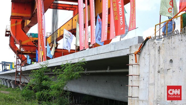 FOTO: Penyelesaian Girder Kereta Cepat Jakarta-Bandung