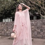 Intip Gaya Modis Sabrina Chairunnisa Mengenakan Dress, Feminin dan Manis Banget!