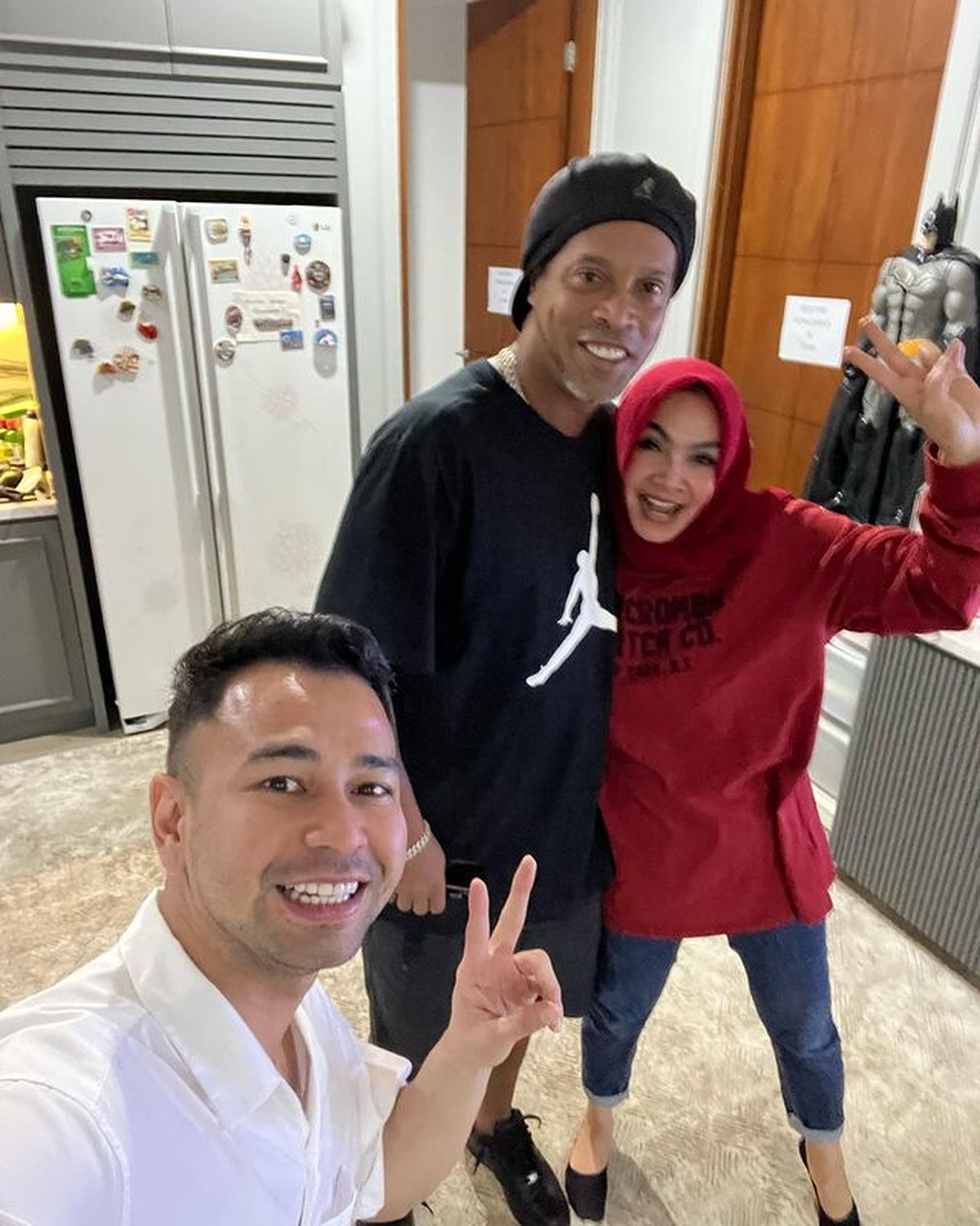 Shela Lala Pengasuh Rafathar