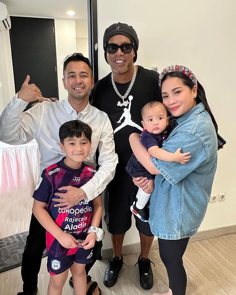 Shela Lala Pengasuh Rafathar Shela Lala Pengasuh Rafathar