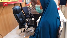 VIDEO: Kesal Tak Berhenti Menangis, Ibu Bunuh Bayinya Sendiri