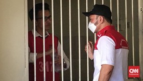 Selain Divonis 4 Tahun, Adam Deni Juga Didenda Rp1 Miliar