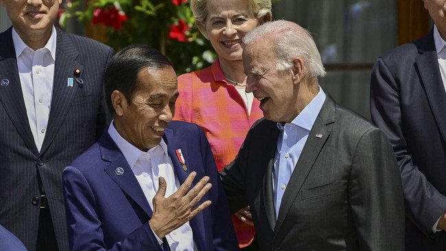 Presiden AS Joe Biden membawa 'oleh-oleh' investasi Rp38,82 triliun untuk Indonesia di KTT G20. Kerja sama antara Exxonmobil-Pertamina