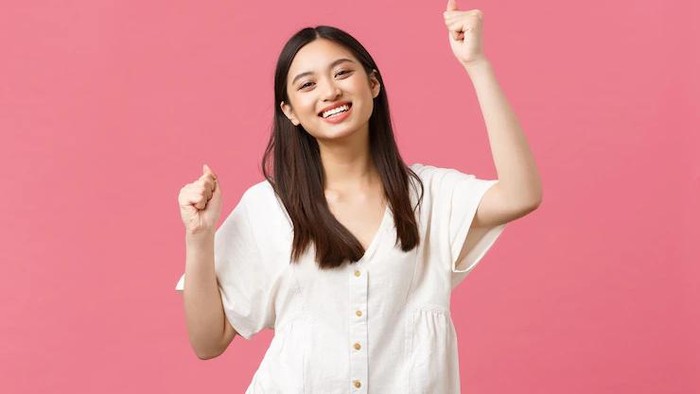 Ilustrasi merasa bahagia/ Foto: Freepik.com/benzoix