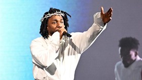 Kendrick Lamar Cerita Cara Hidupkan Hubungan Toksik di We Cry Together