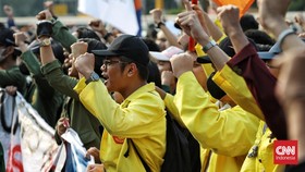 Gagal Temui Puan, Massa Demo RKUHP di DPR Bubar