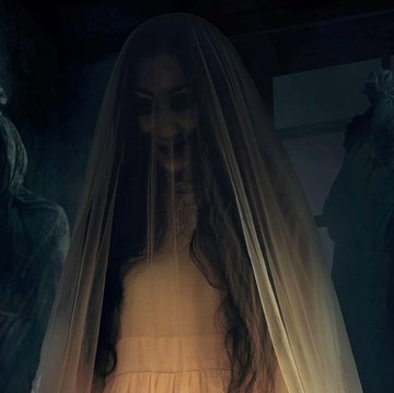Rilis Poster Pengabdi Setan 2: Communion, Sosok Ibu Kembali Meneror!