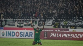 FOTO: Beda Cerita PSS dan Persis di Piala Presiden