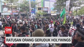 VIDEO: Ratusan Orang Geruduk Holywings