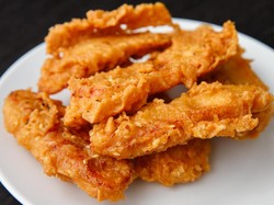 5 Resep Pisang Goreng yang Renyah Legit, Cocok Buat Camilan