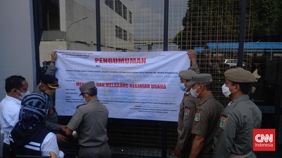 img-title Holywings Jakarta Resmi Disegel Aparat