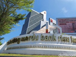 Admin Bank Riau Kepri Dibantu CS Saat Tilap Uang Nasabah Rp 5 M